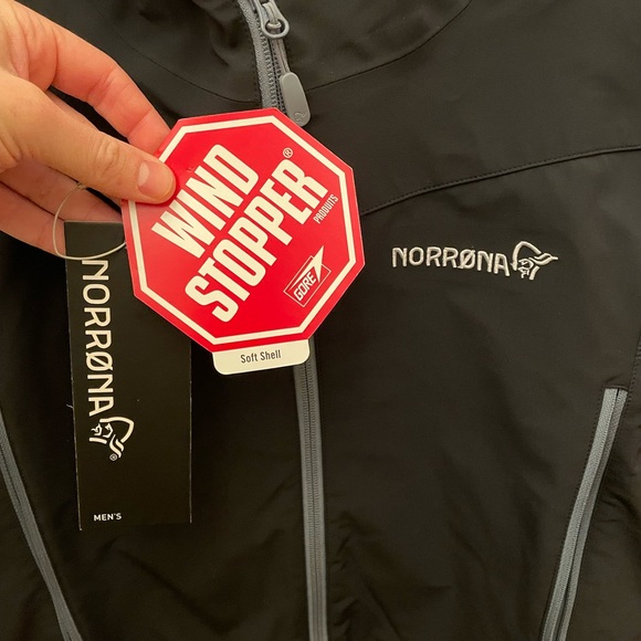 Norrona Mens Falketind Windstopper Hybrid Soft Shell Jacket Medium M Caviar EUC - Picture 9 of 9